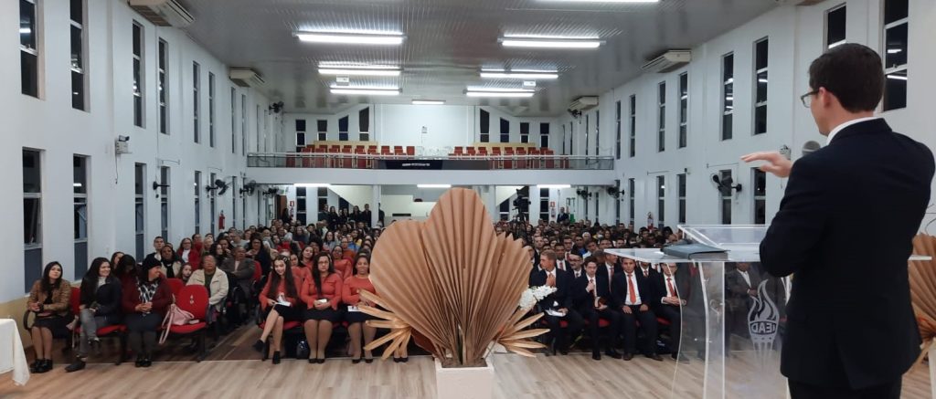 33º Encontro de Jovens da UMADPEL Pb. Jefersom Ribeiro e cantora Vithoria Braga Culto de abertura Assista aqui