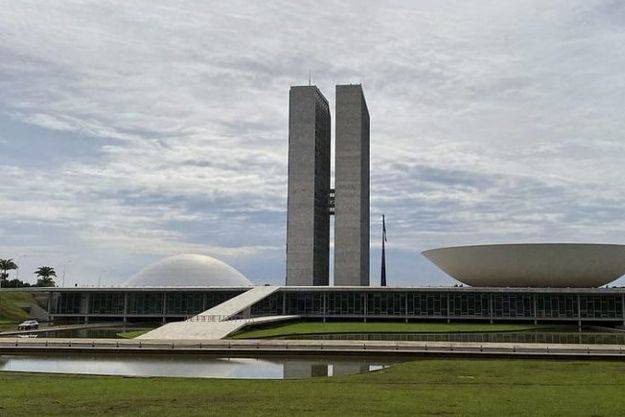 Presidentete JairBolsonaro deve sancionar nos próximos dias projeto de co-autoria de Eli Borges que cria o Dia Nacional do Cristão e Sendo sancionado, o Dia Nacional do Cristão será celebrado anualmente no primeiro domingo do mês de junho