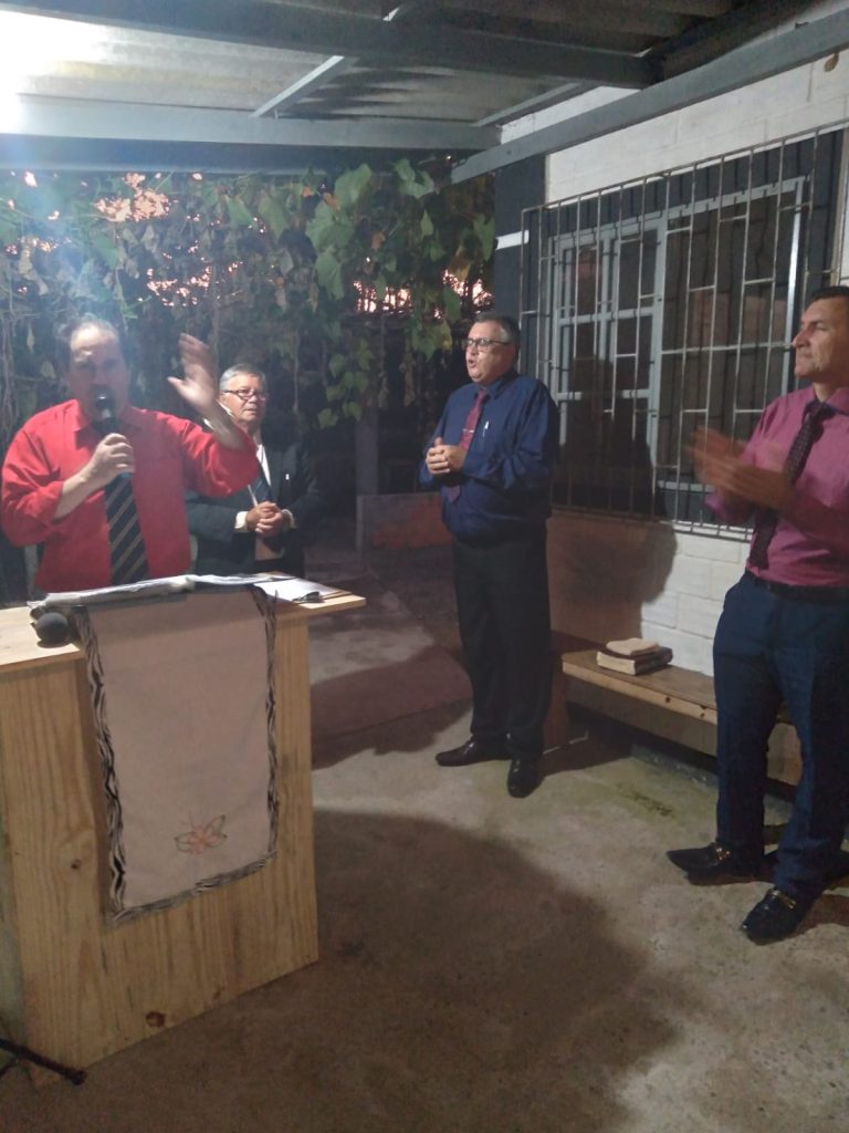 Abertura da obra missionaria em Garopaba do Sul Jaguaruna SC. Muita gloria e unção.